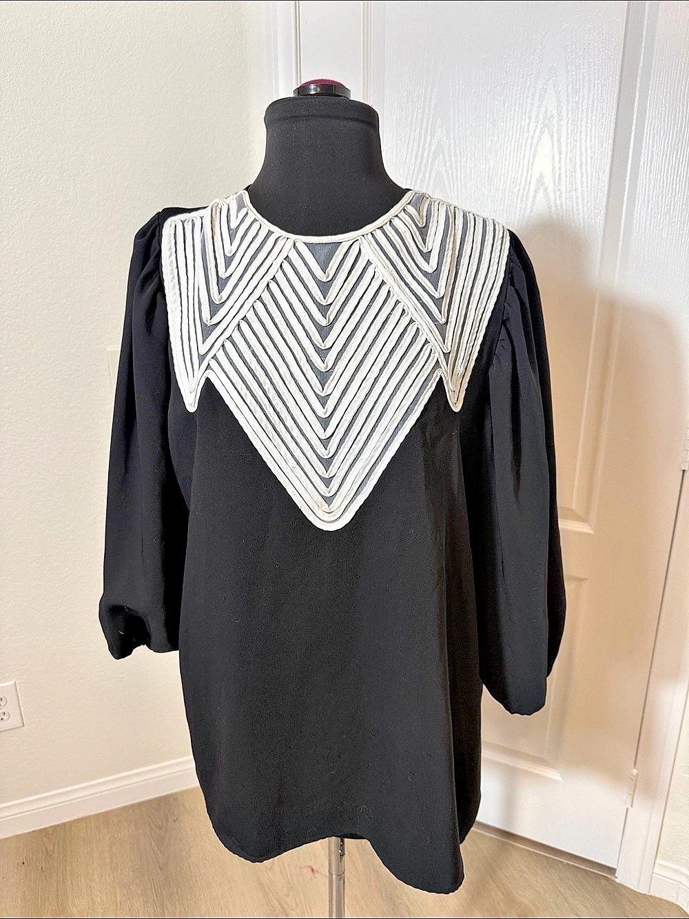 Anne Fontaine Geometric Collar Blouse in Black & White Size 46